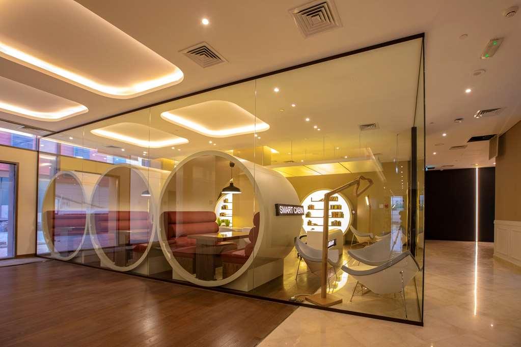 Four Points By Sheraton Production City, Dubái Facilidades foto