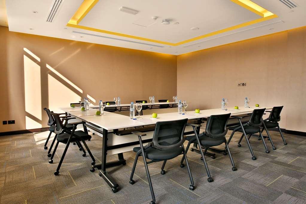 Four Points By Sheraton Production City, Dubái Facilidades foto
