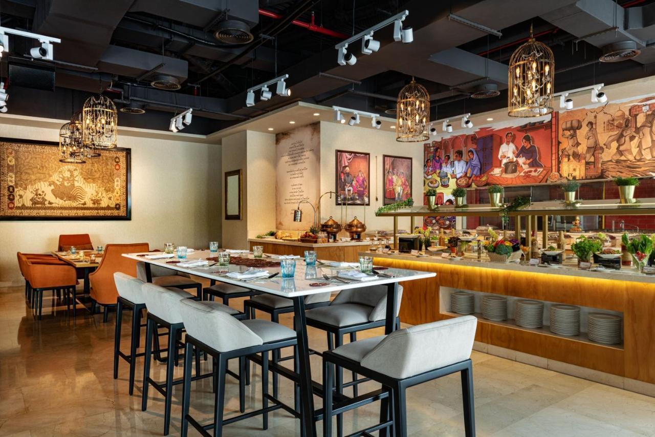 Four Points By Sheraton Production City, Dubái Exterior foto